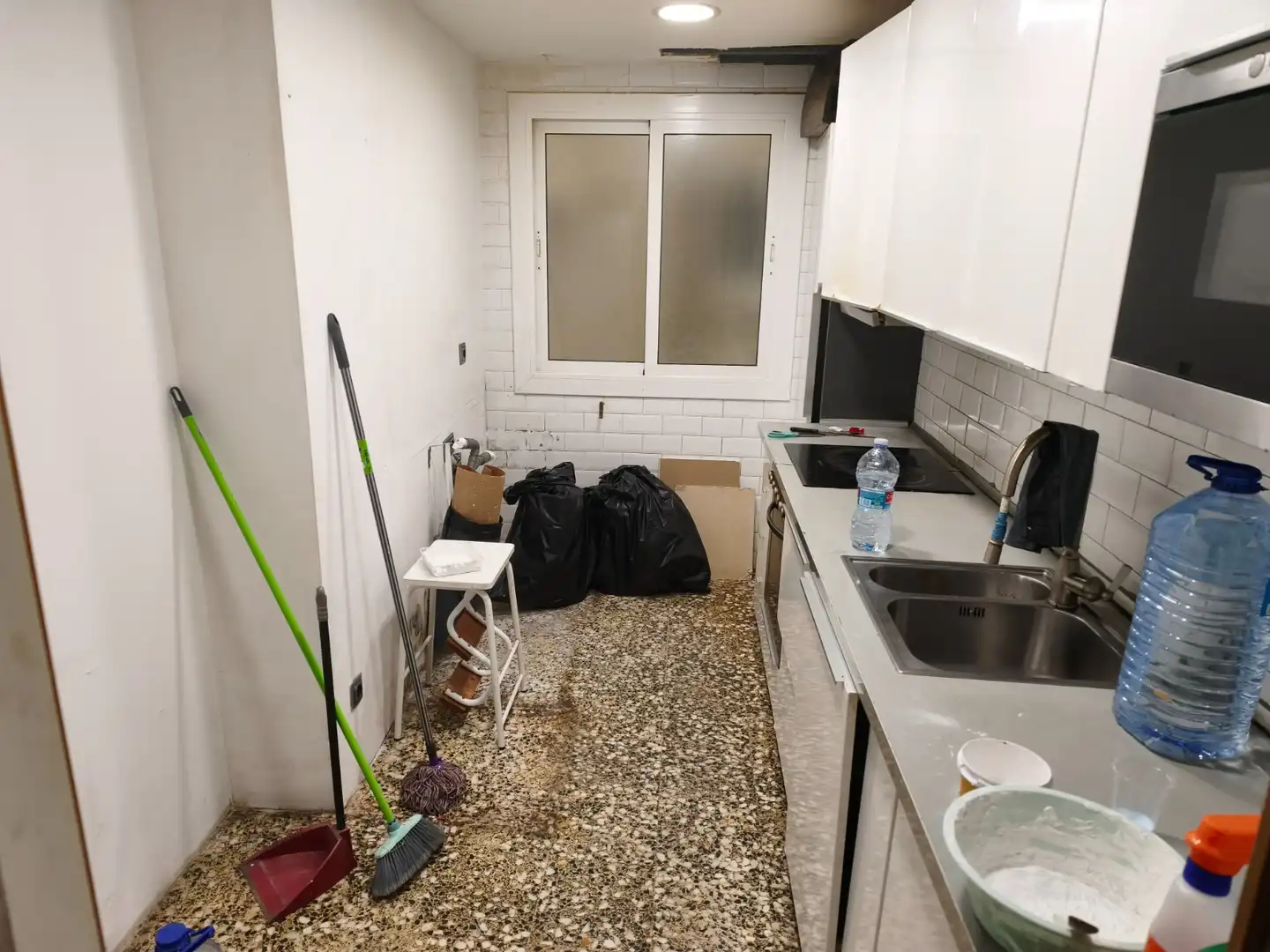 Küche von Wohnung zum Verkauf in Vilanova i la Geltrú mit Heizung, Abstellraum und Möbliert
