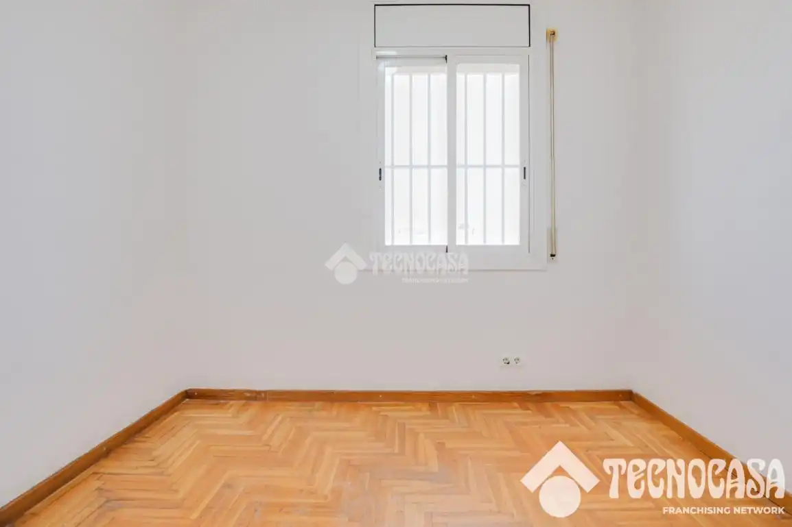 Bedroom of Attic for sale in Barcelona  with Heating and Terrace