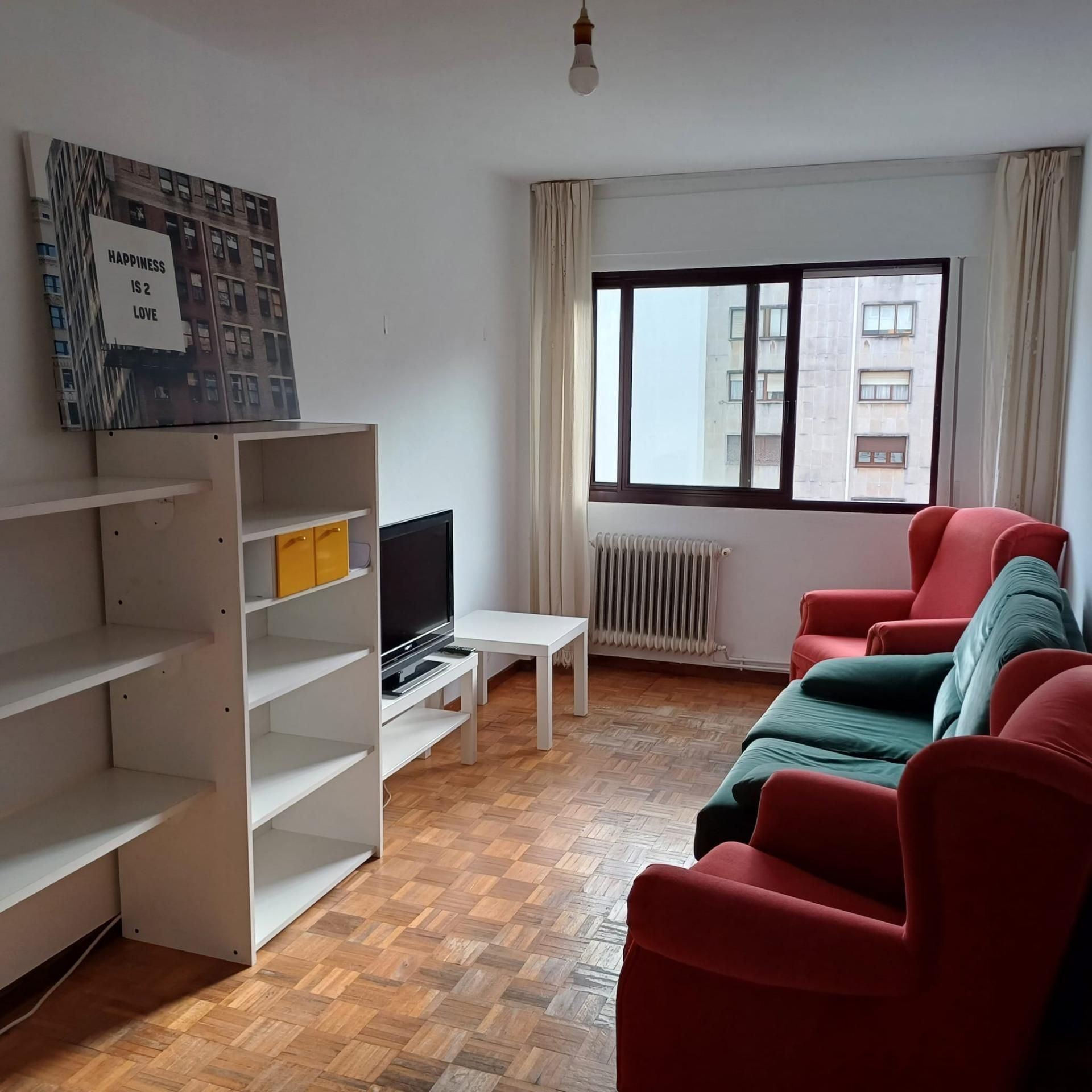 Sala de estar de Piso de alquiler en Santiago de Compostela  con Calefacción