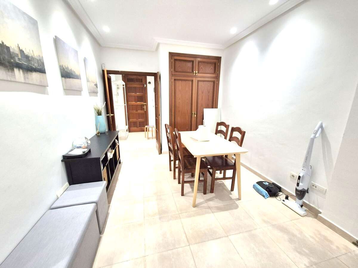 Menjador de Apartament en venda en Tías amb Aire condicionat, Terrassa i Moblat