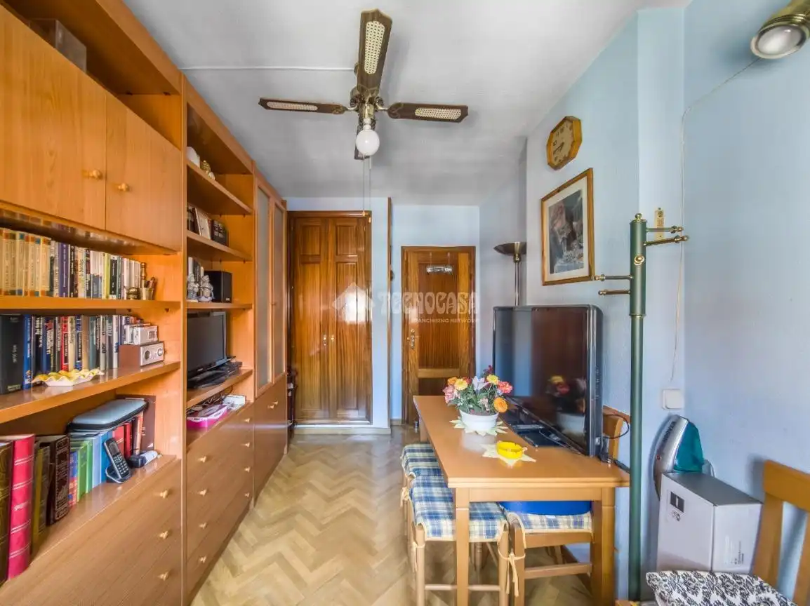 Habitación de Piso en venta en Madrid con Aire acondicionado y Calefacción