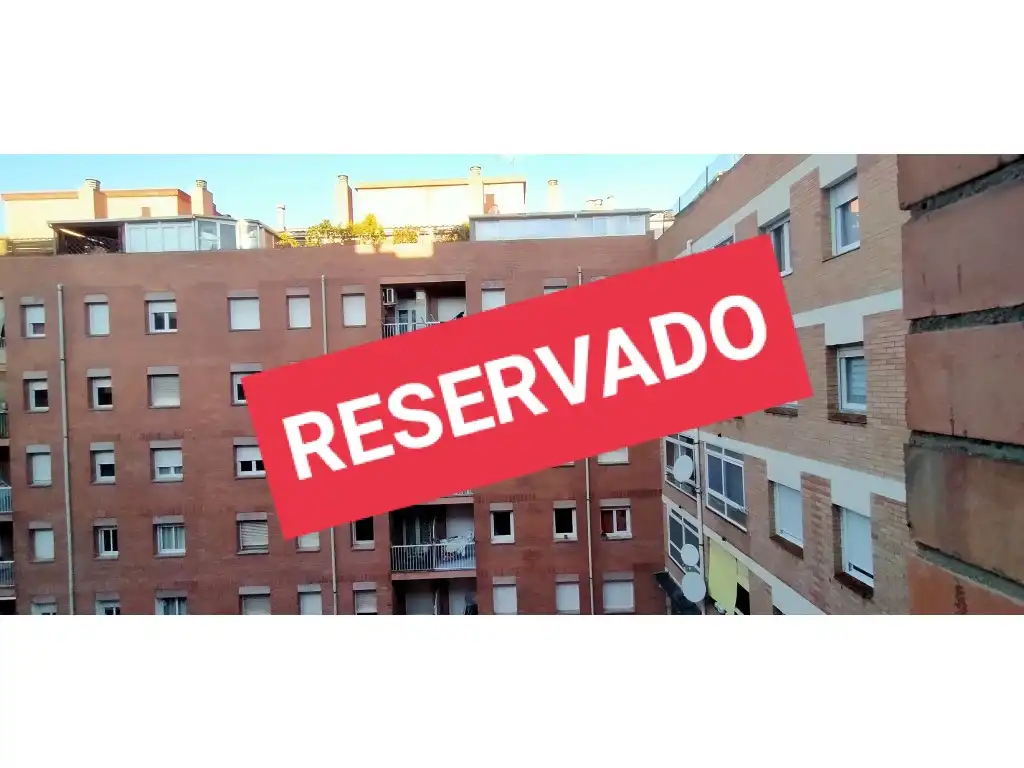 Vista exterior de Pis en venda en Girona