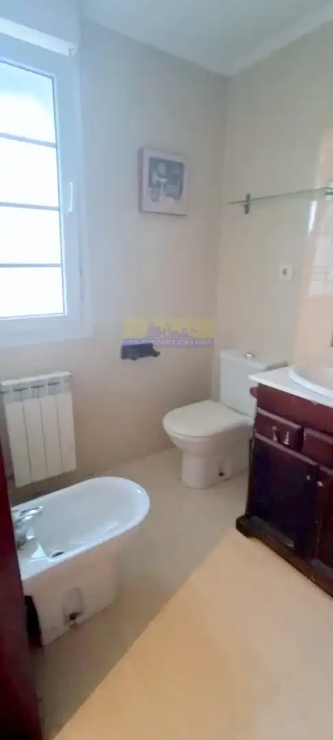 Baño de Casa adosada en venta en Castro-Urdiales