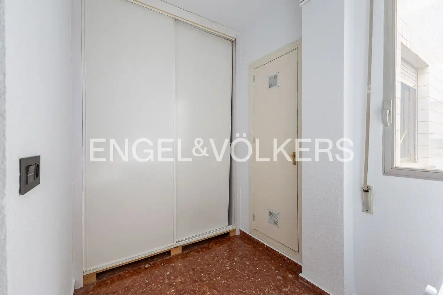 Piso en venta en Valencia con Aire acondicionado, Calefacción y Balcón