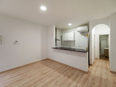 Wohnung mit Aufzug zum Verkauf in Calle Sebastián de Eslava