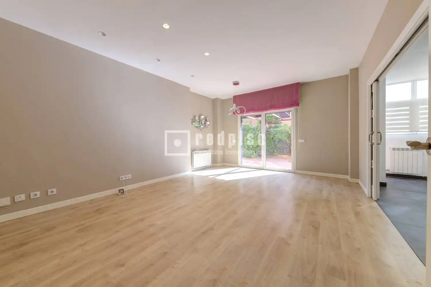 Vista exterior de Piso en venta en Boadilla del Monte con Aire acondicionado, Calefacción y Terraza