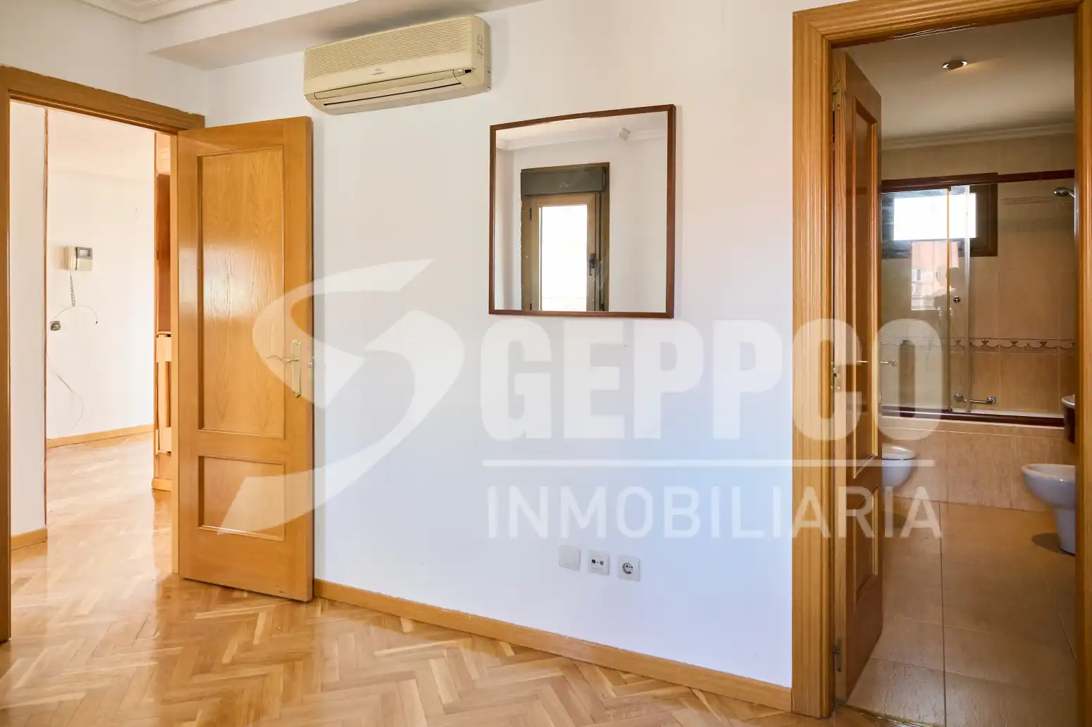 Habitación de Ático de alquiler en Madrid