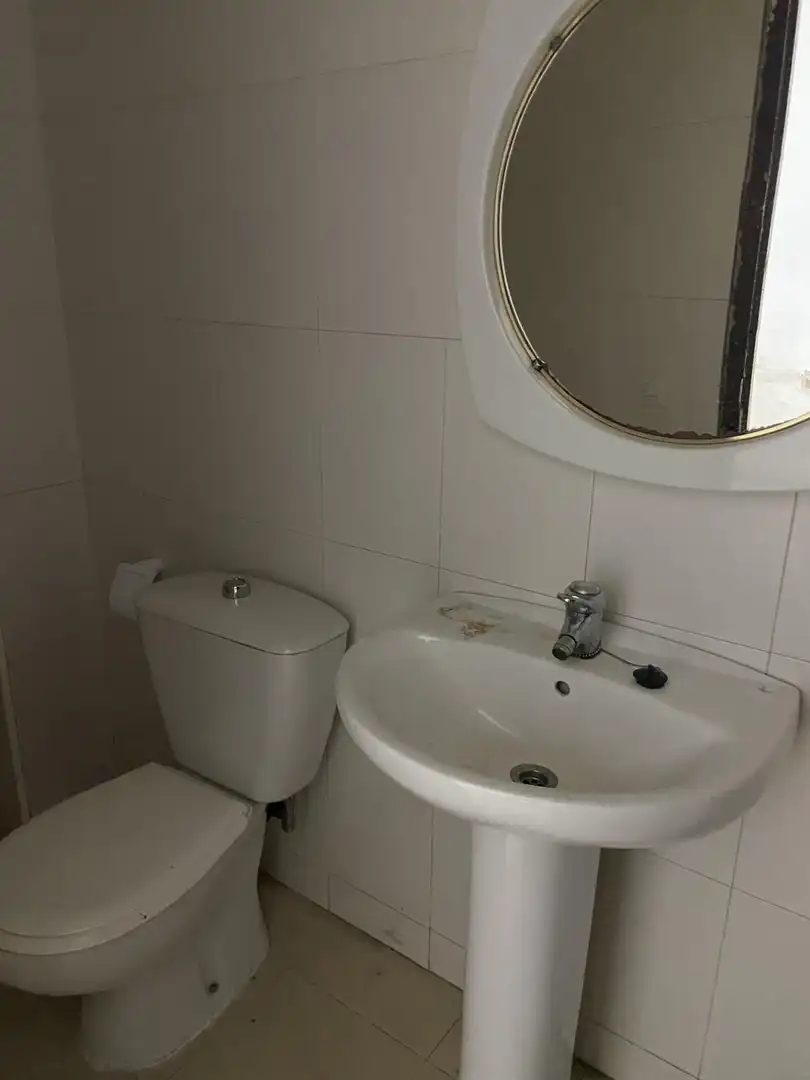 Local comercial en venda a Pasaje Escritor Pérez de Rivas, imagen 8