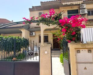 Vista exterior de Casa adosada en venda en San Javier amb Aire condicionat i Terrassa