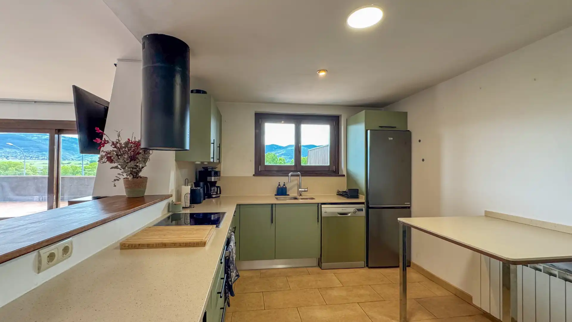Küche von Wohnung zum Verkauf in Puigcerdà mit Heizung, Parkett und Terrasse