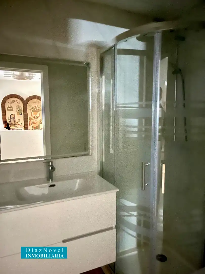 Baño de Local en venta en Málaga con Aire acondicionado, Calefacción y Parquet