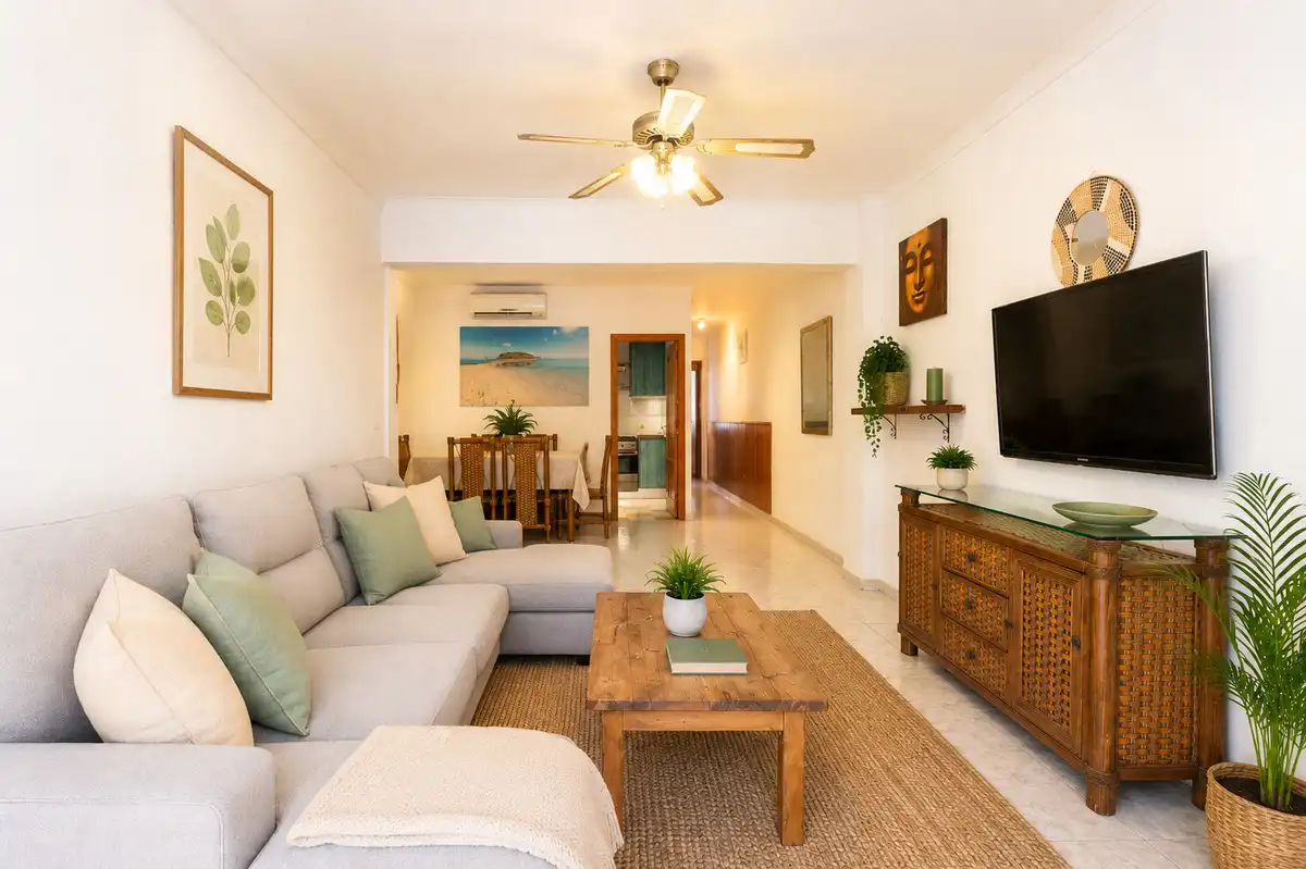 Sala de estar de Piso en venta en Santa Eulària des Riu con Aire acondicionado, Calefacción y Terraza