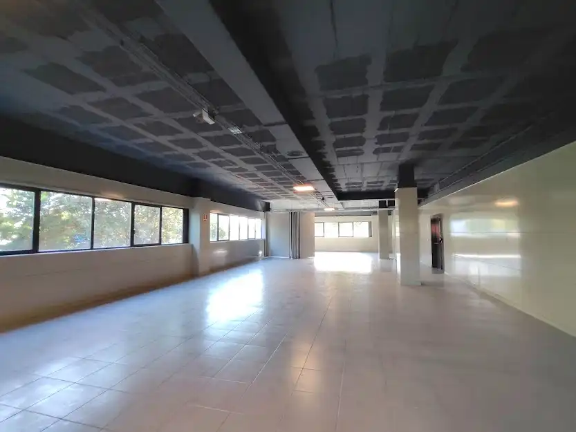 Gebäude zur Miete in El Prat de Llobregat
