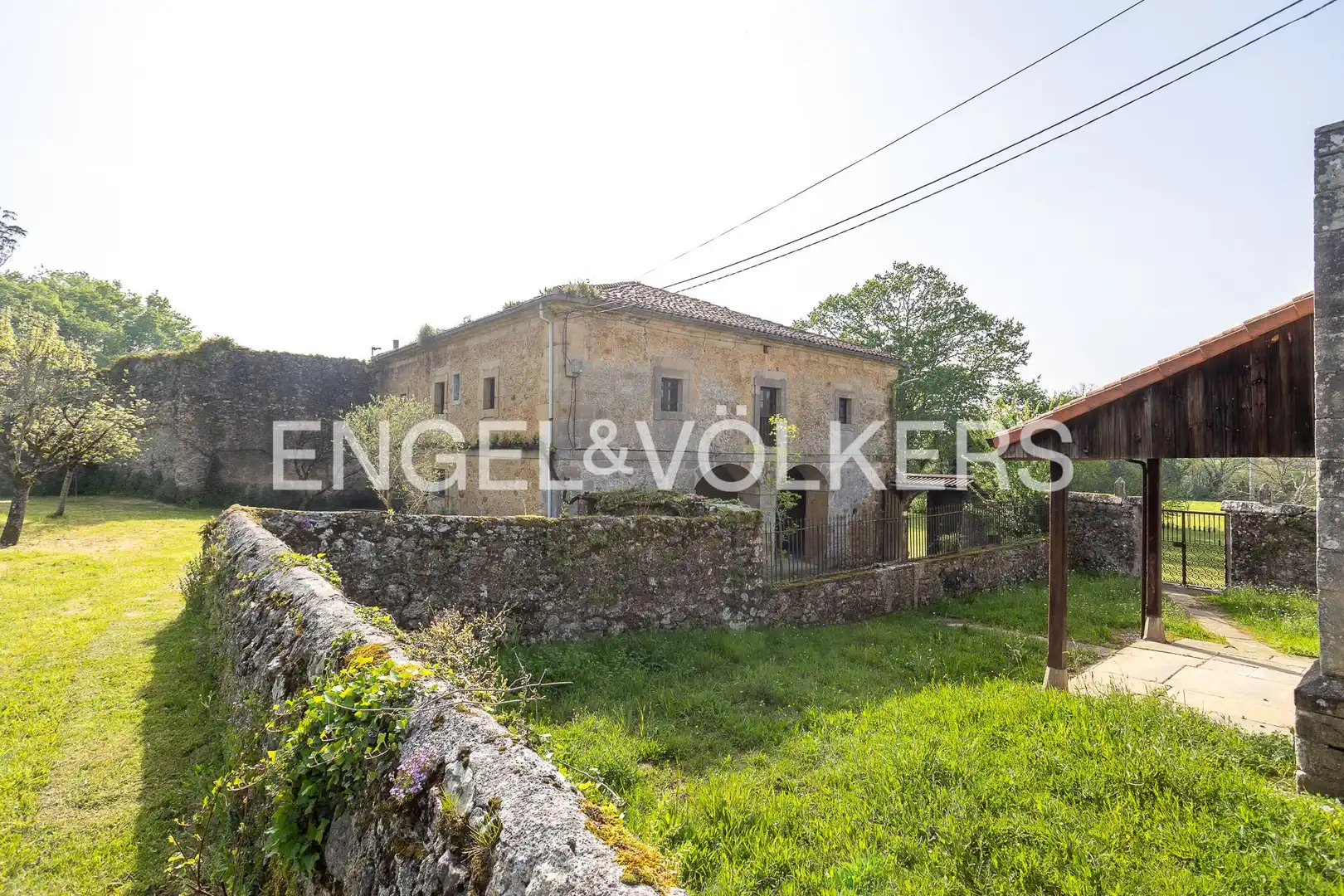 Vista exterior de Casa o chalet en venta en Ribamontán al Monte con Calefacción y Jardín privado
