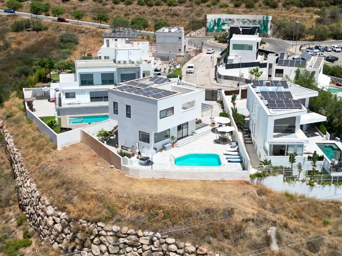 Vista exterior de Casa o chalet en venta en Málaga con Aire acondicionado, Calefacción y Piscina