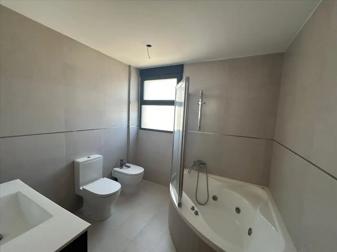 Baño de Piso en venta en Valencia con Terraza y Trastero