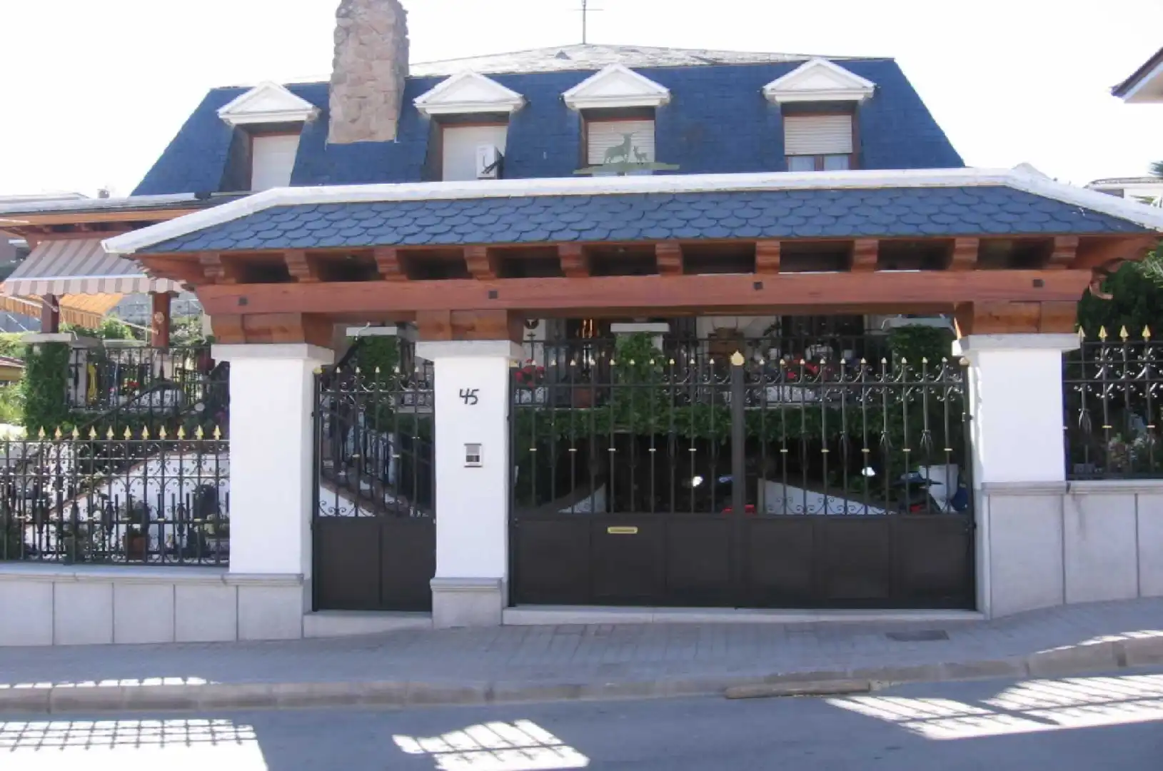 Vista exterior de Piso en venta en Centro