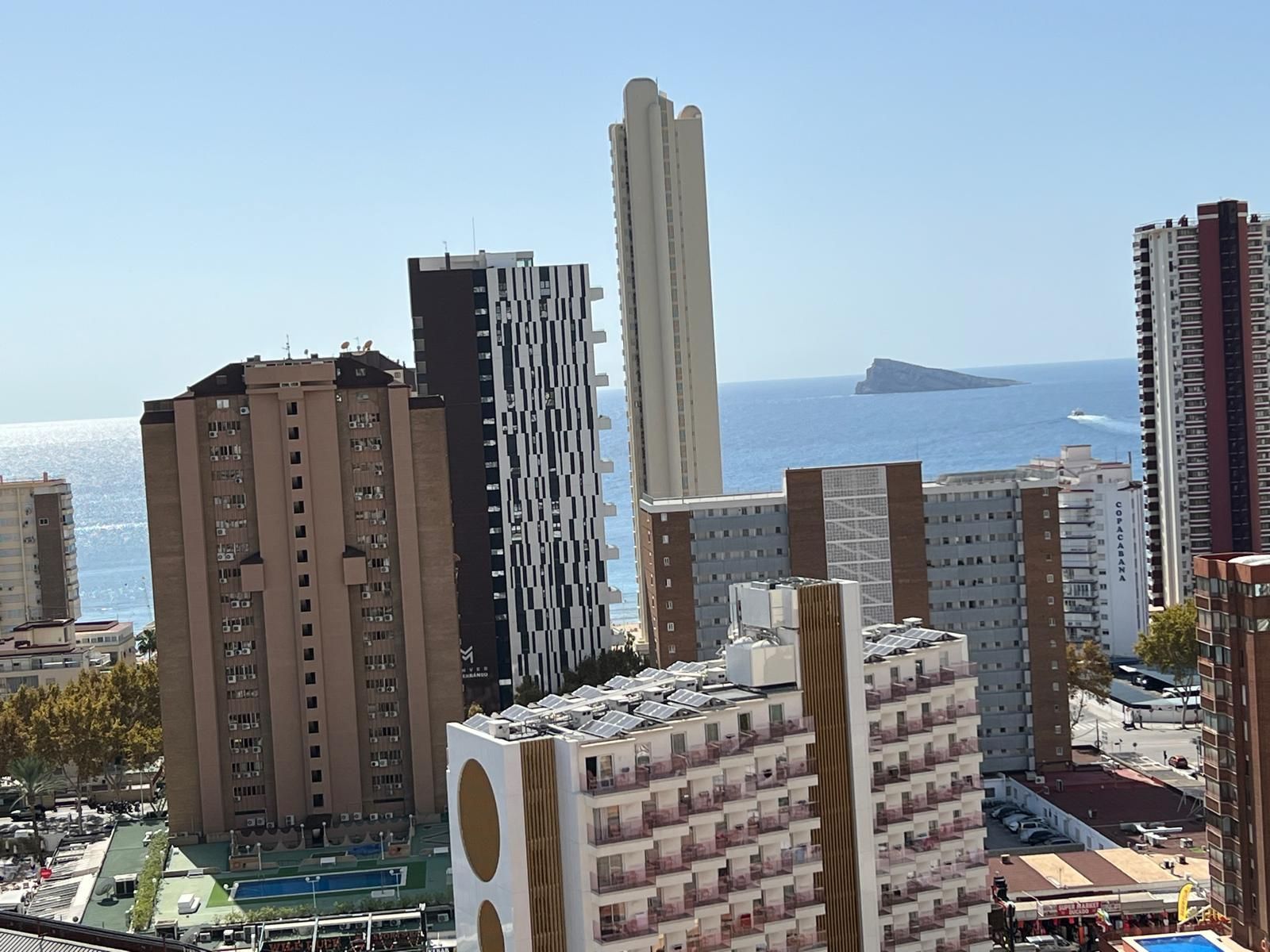 Exterior view of Flat for sale in Benidorm  with Air Conditioner and Community pool