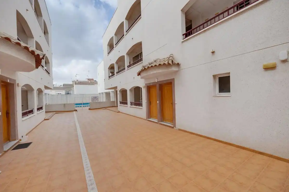 Vista exterior de Piso en venta en San Fulgencio con Jardín privado y Piscina