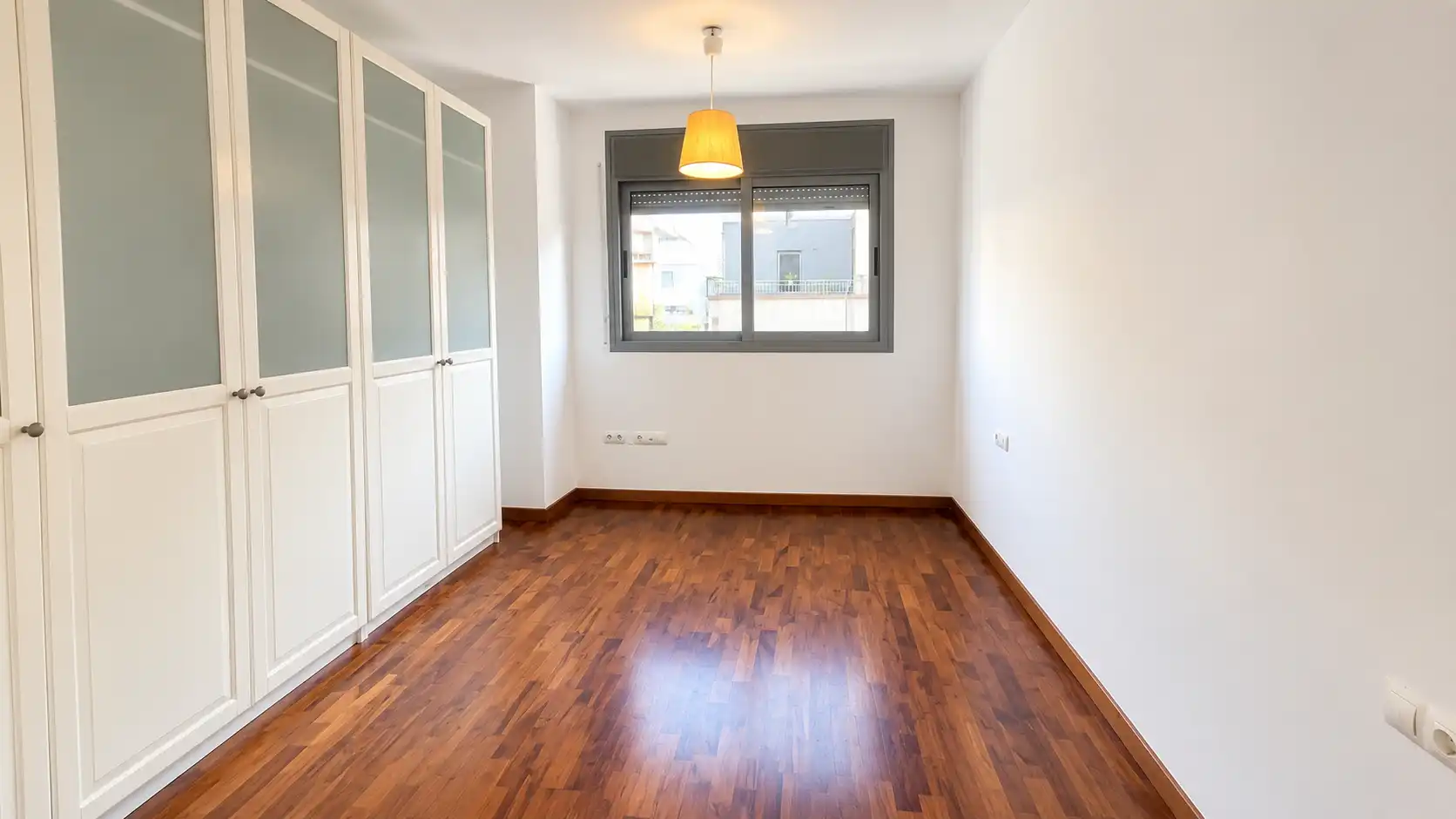 Habitación de Piso en venta en Terrassa con Calefacción