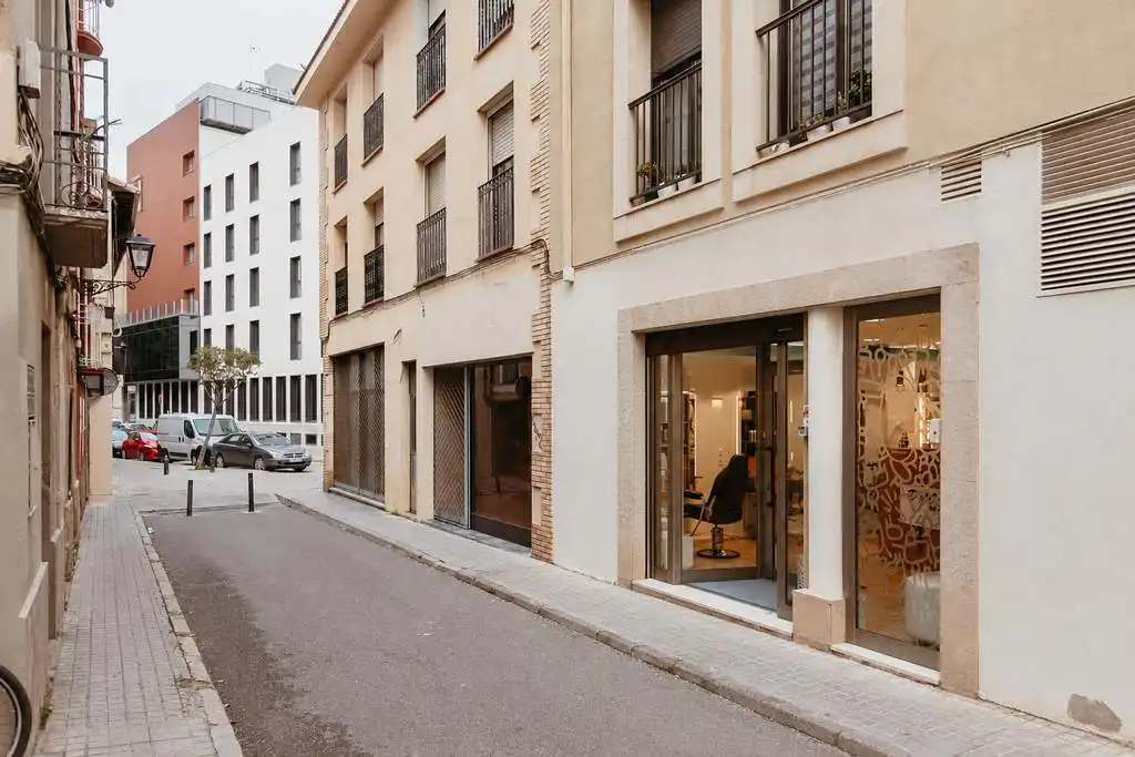 Local comercial de lloguer a Calle San Jorge 26