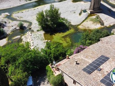 Casa con balcón en venta en Carrer Girona