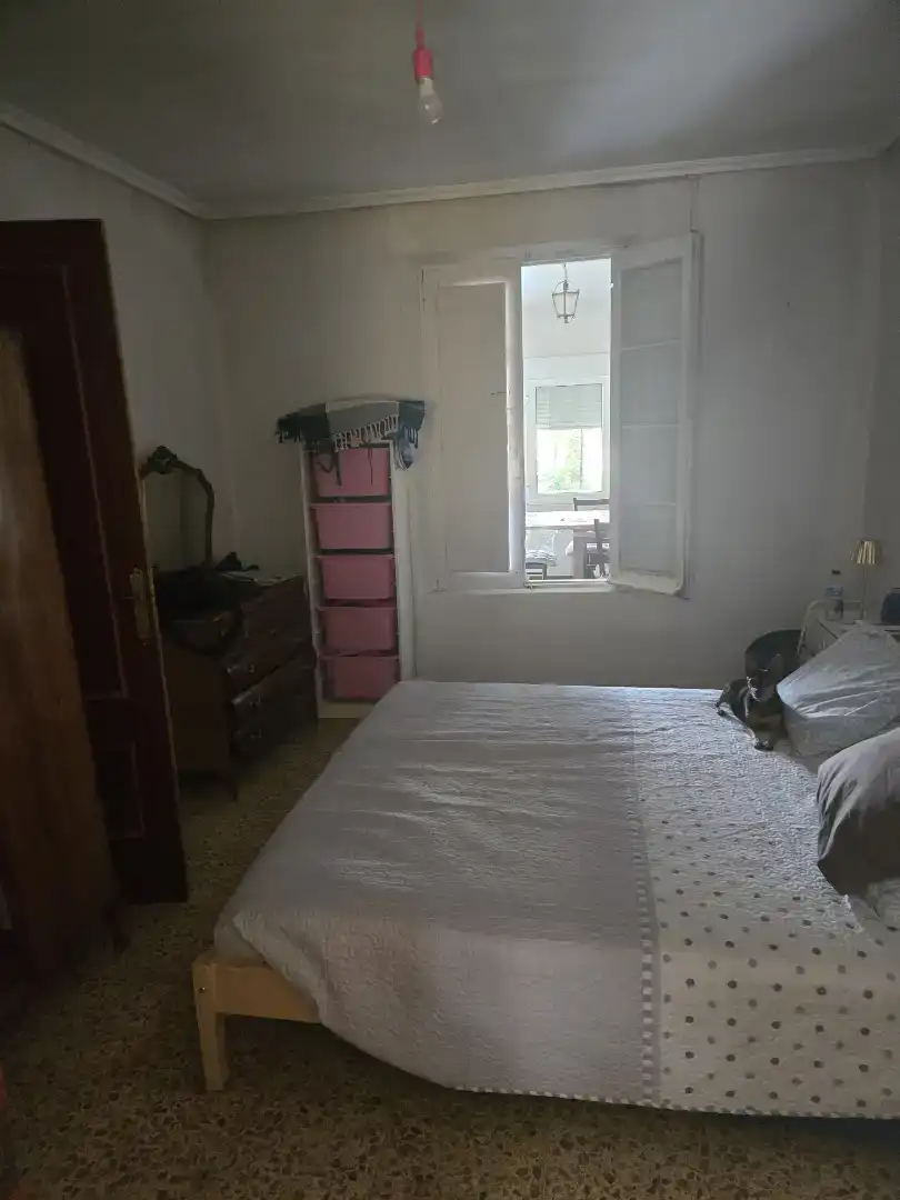 Dormitori de Casa adosada en venda en Vega de Ruiponce amb Jardí privat, Traster i Moblat