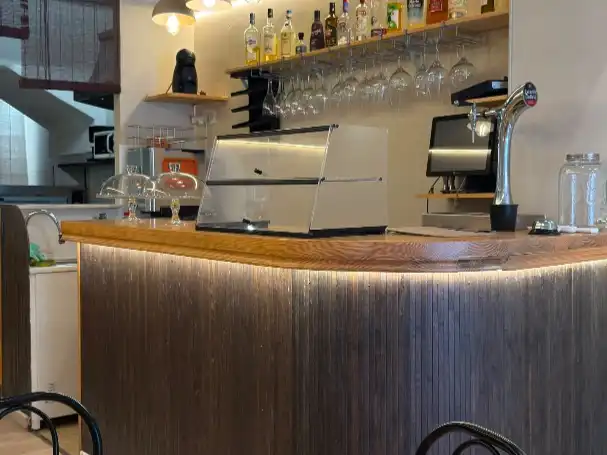 Locale commerciale in cessione a Ramon Gallud 78, imagen 5