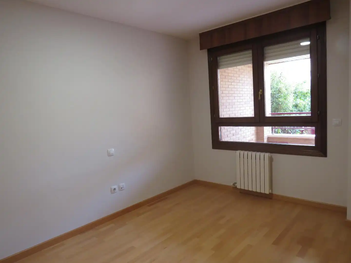 Bedroom of Detached homes for sale in Zaragoza  with Terrace, Storage room and Swimming Pool