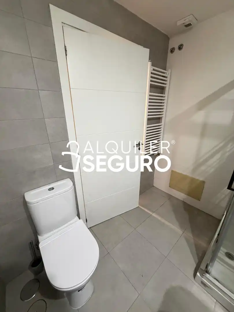 Bathroom of Flat for rent in Universidad
