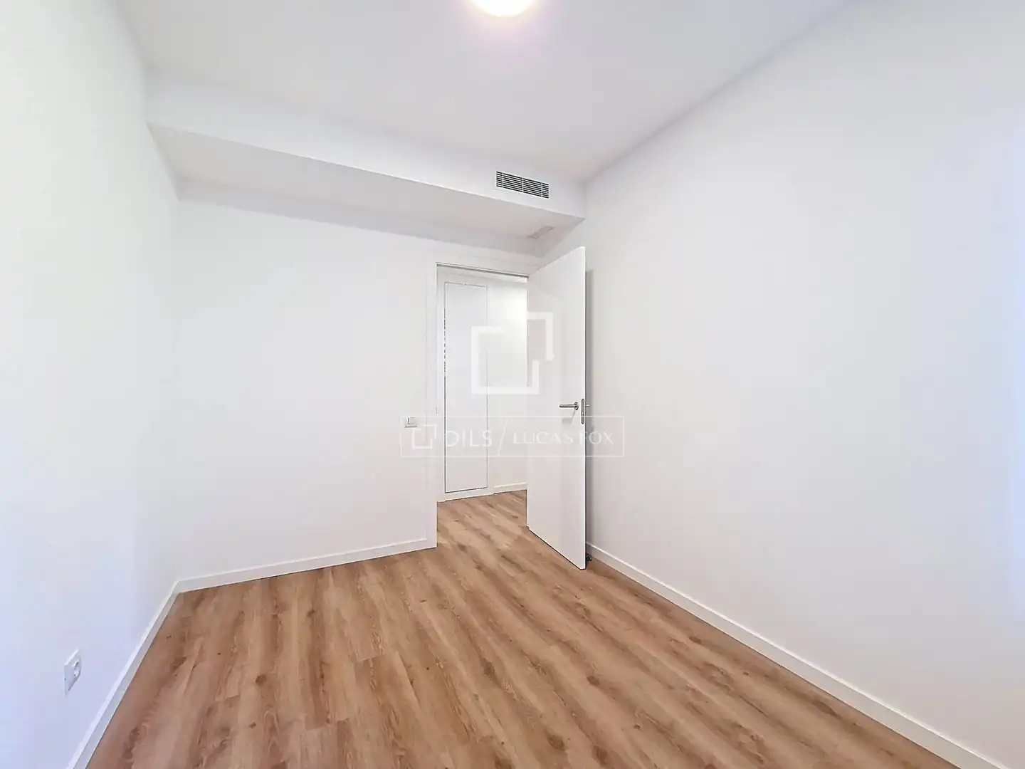 Schlafzimmer von Wohnung zur Miete in Vilanova i la Geltrú mit Klimaanlage, Heizung und Parkett