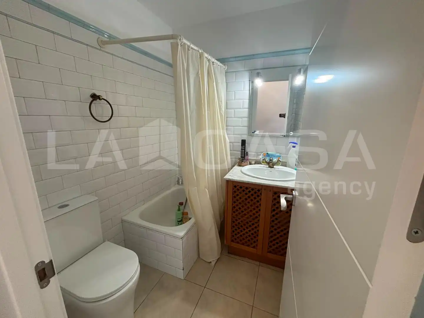 Bathroom of Detached homes for sale in La Roca del Vallès  with Air Conditioner, Heating and Private garden