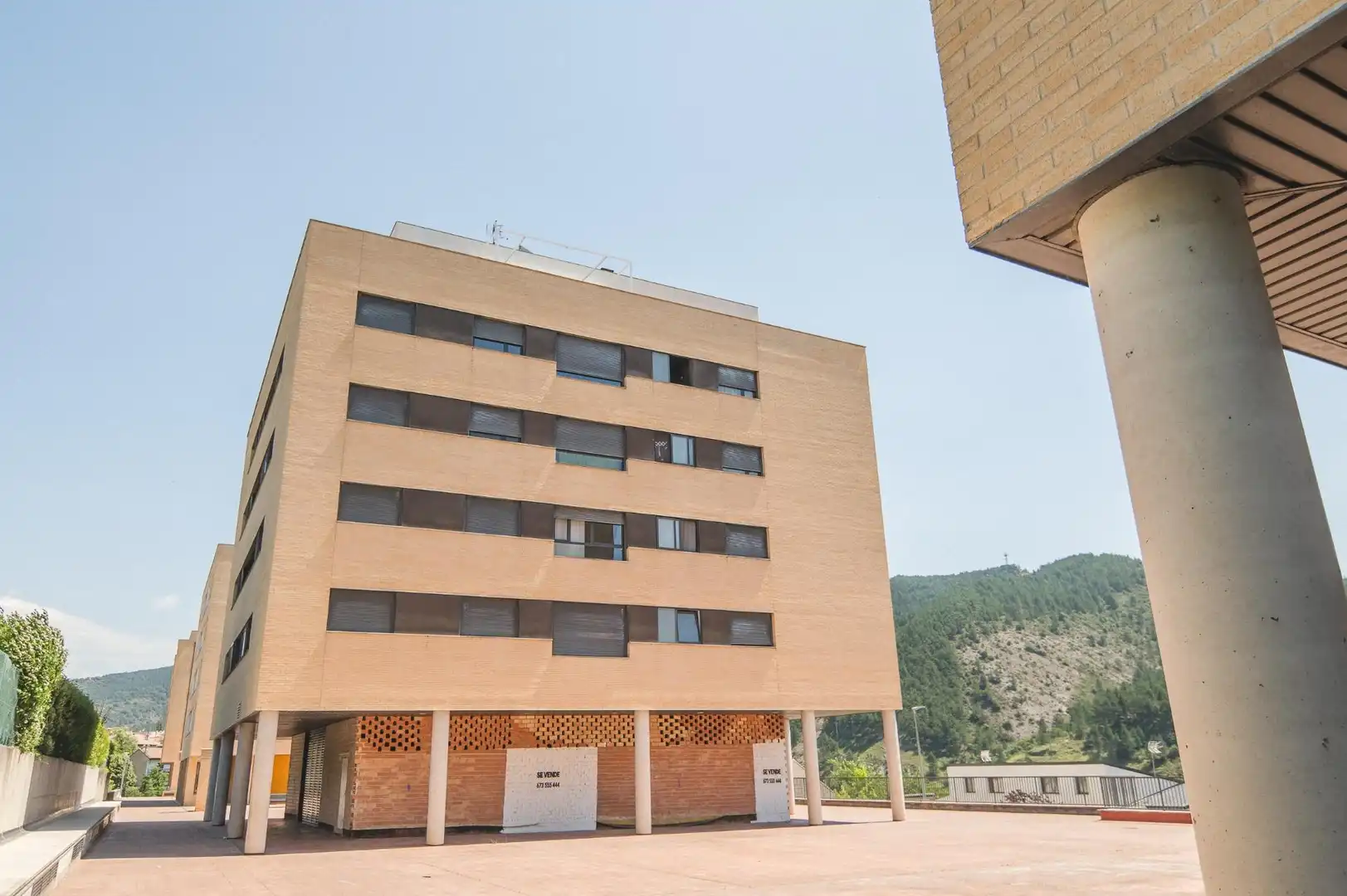 Vista exterior de Pis en venda en Aoiz / Agoitz amb Calefacció, Parquet i Traster