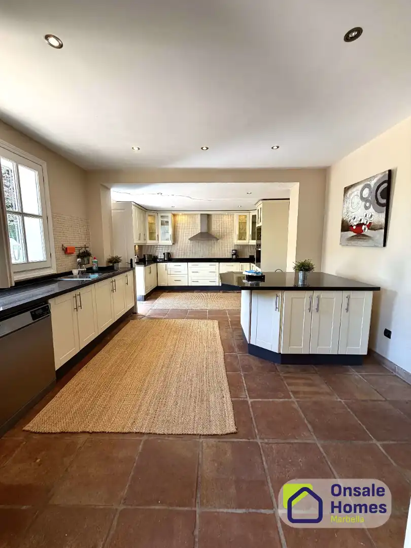 Kitchen of Houses for rent in Marbella  with Air Conditioner, Private garden and Terrace