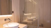 Bathroom of Apartment for sale in Málaga Capital  with Air Conditioner, Terrace and Swimming Pool