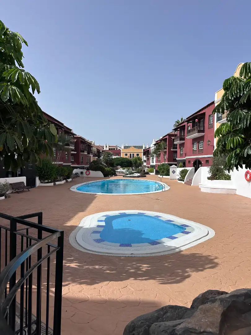 Piscina de Casa adosada en venta en Adeje con Terraza, Amueblado y Lavadora