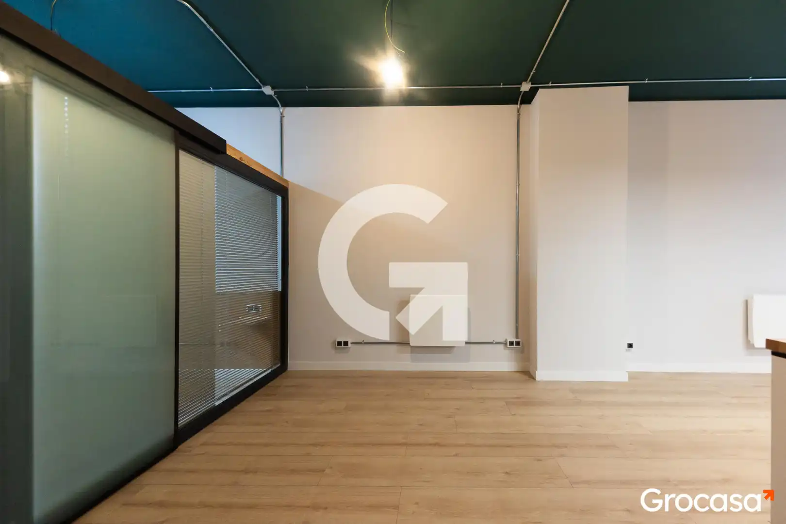 Flat for sale in Barcelona  with Heating, Oven and Washing machine