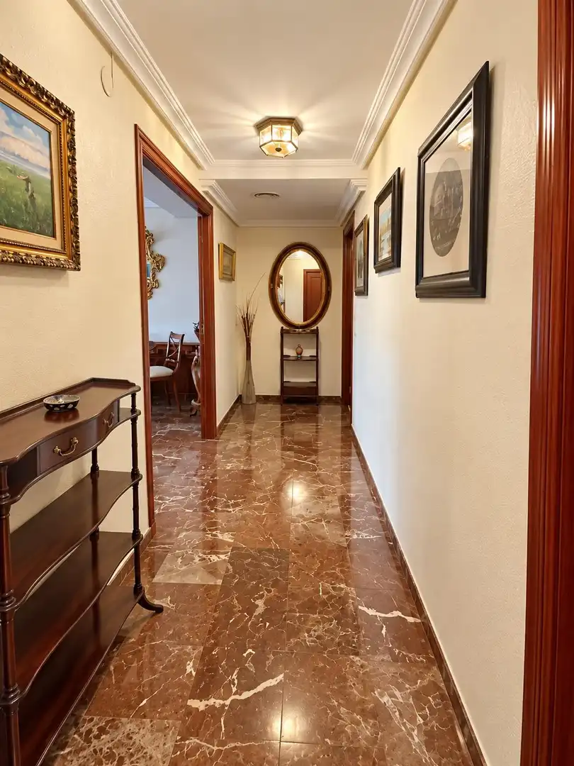 Piso de alquiler en Poniente-Sur