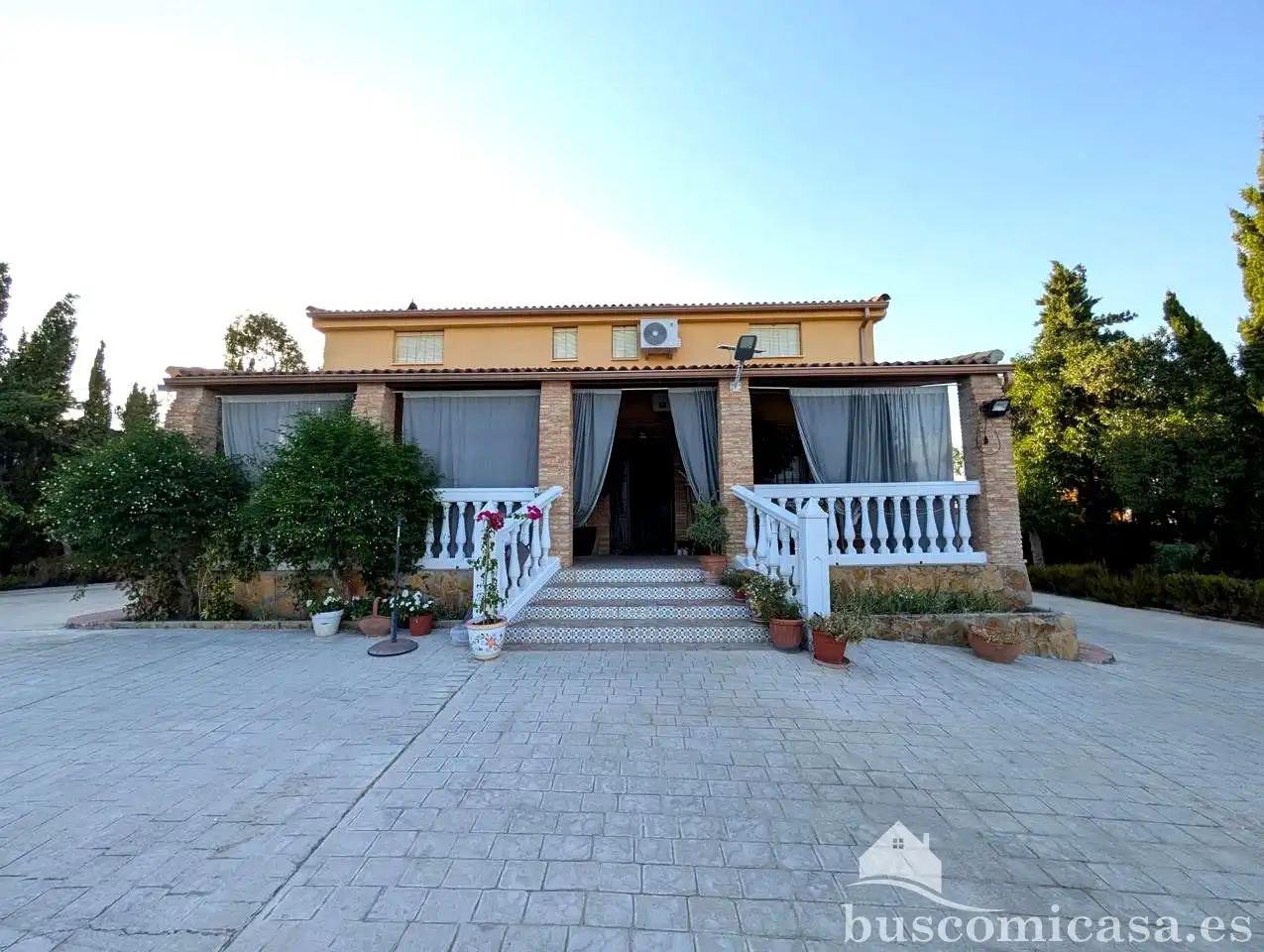 Vista exterior de Finca rústica en venda en Linares amb Aire condicionat, Jardí privat i Traster