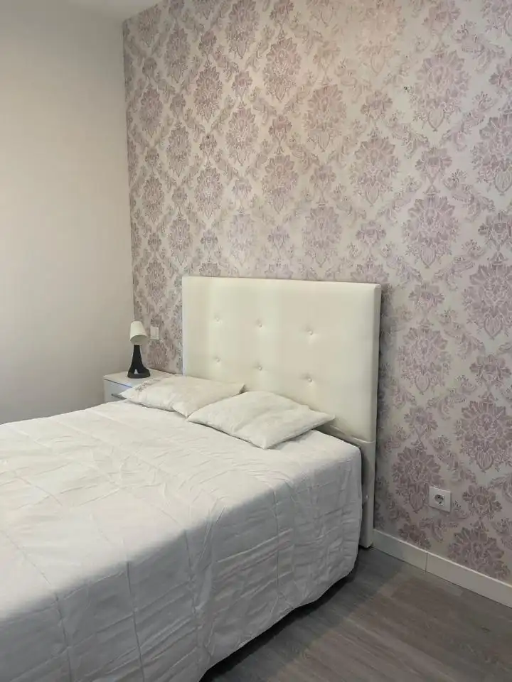 Flat for rent in Calle de Guzmán el Bueno, Gaztambide