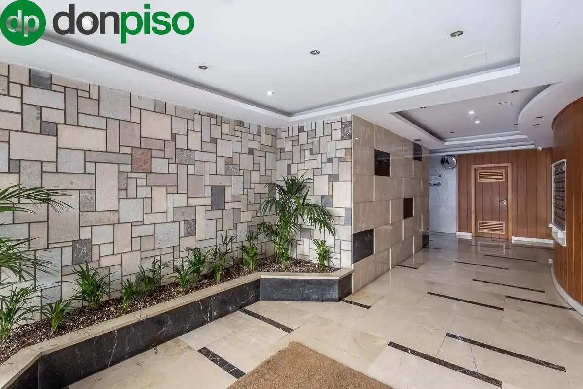 Apartament amb terrassa en venda a Calle ANGEL BARRIOS 1, imagen 25