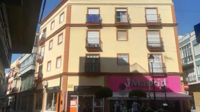 Vista exterior de Pis en venda en Algeciras