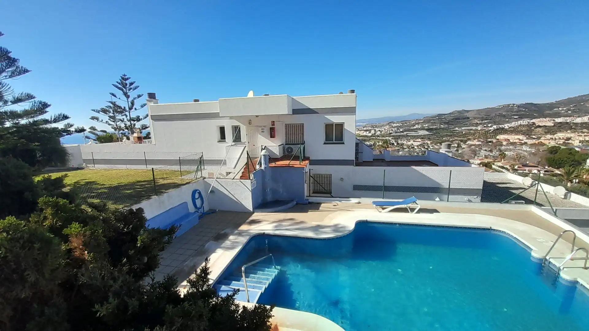 Swimming pool of Flat for sale in Torrox  with Air Conditioner, Heating and Terrace