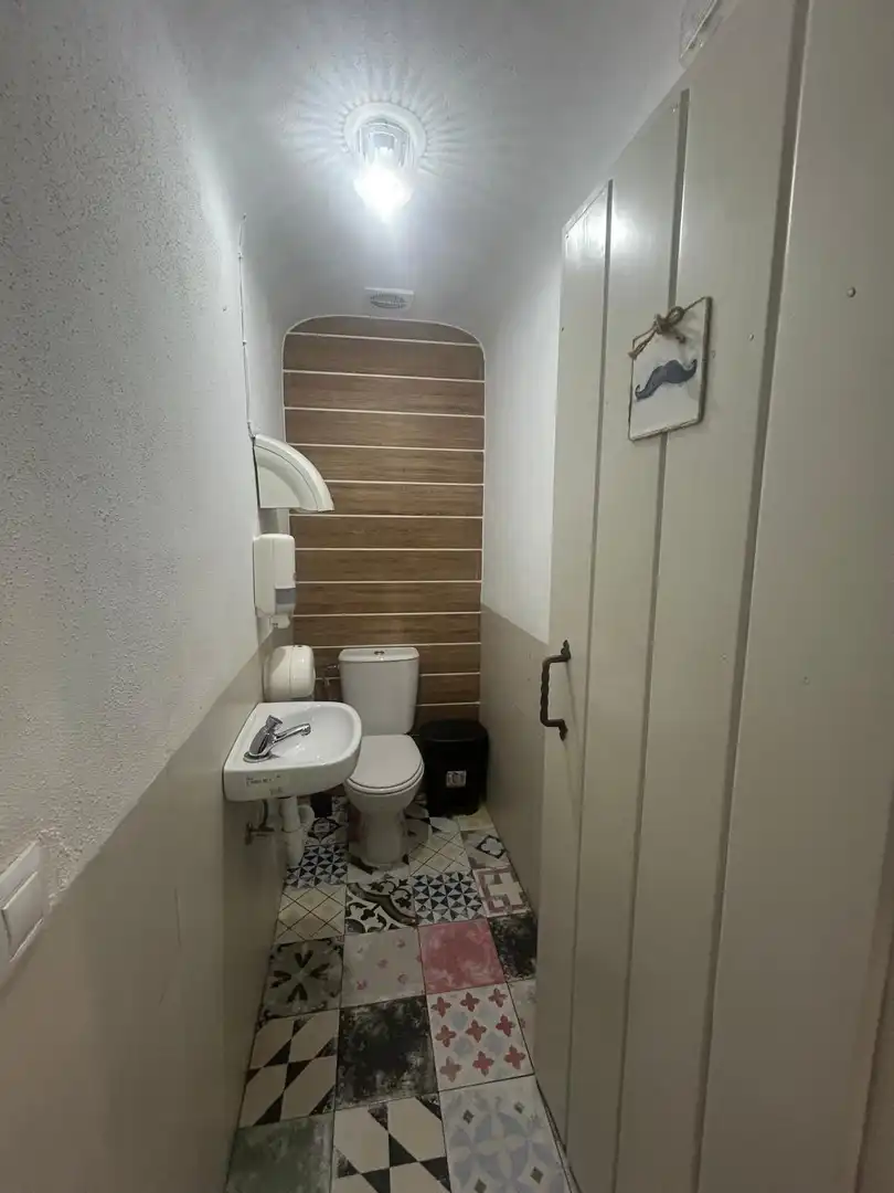 Baño de Local en venta en Utrera