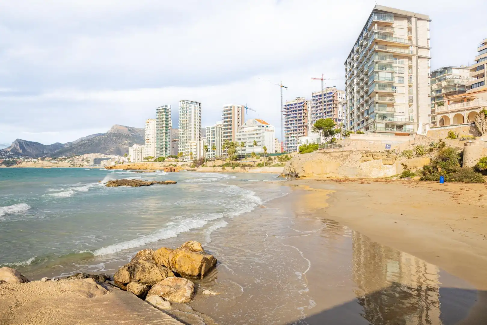 Exterior view of Apartments for rent in Calpe / Calp  with Air Conditioner, Parquet flooring and Terrace