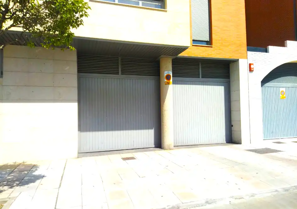 Vista exterior de Garatge en venda en Ponferrada