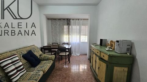 Foto 3 von Wohnung zum Verkauf in Calle Poeta Zorrilla, Carolinas Bajas, Alicante / Alacant