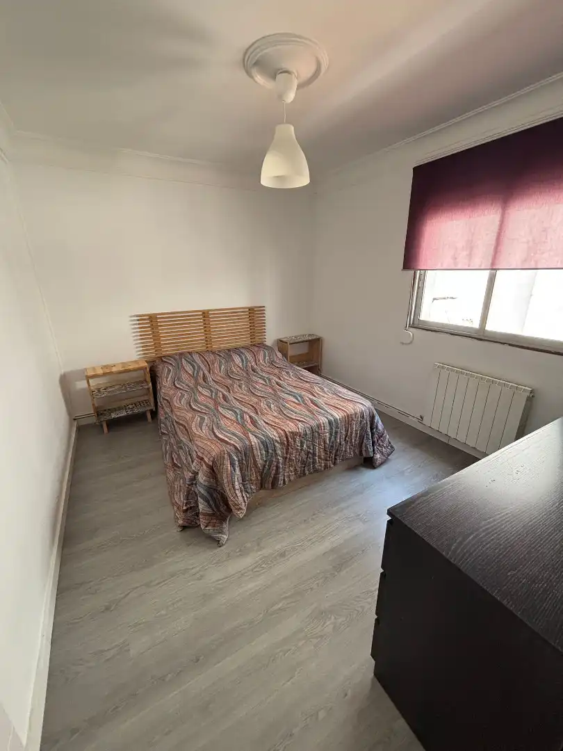 Habitación de Piso de alquiler en Zaragoza con Calefacción, Amueblado y Horno