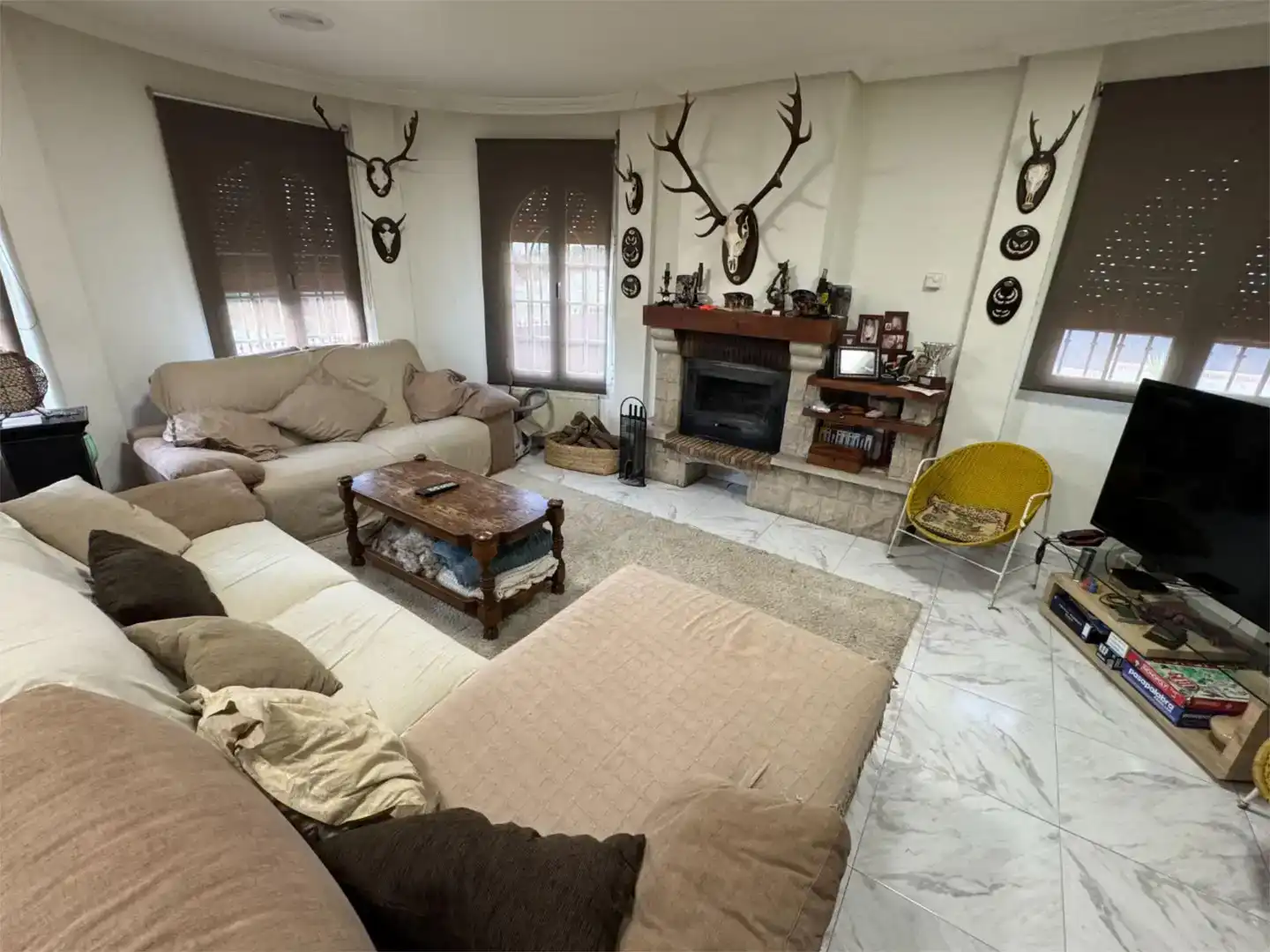 Sala de estar de Casa o chalet en venta en Bargas con Aire acondicionado, Trastero y Piscina