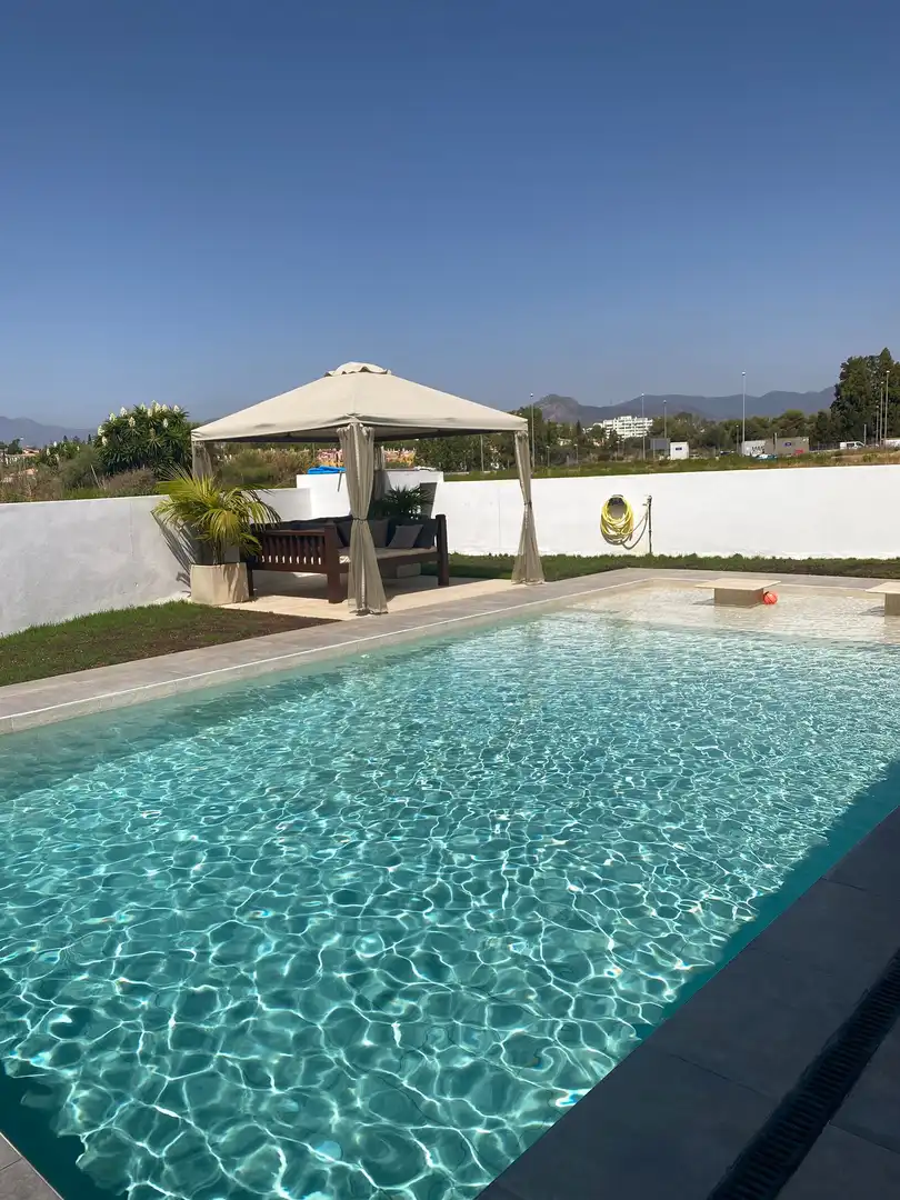 Casa o xalet de lloguer a Guadalmina Baja